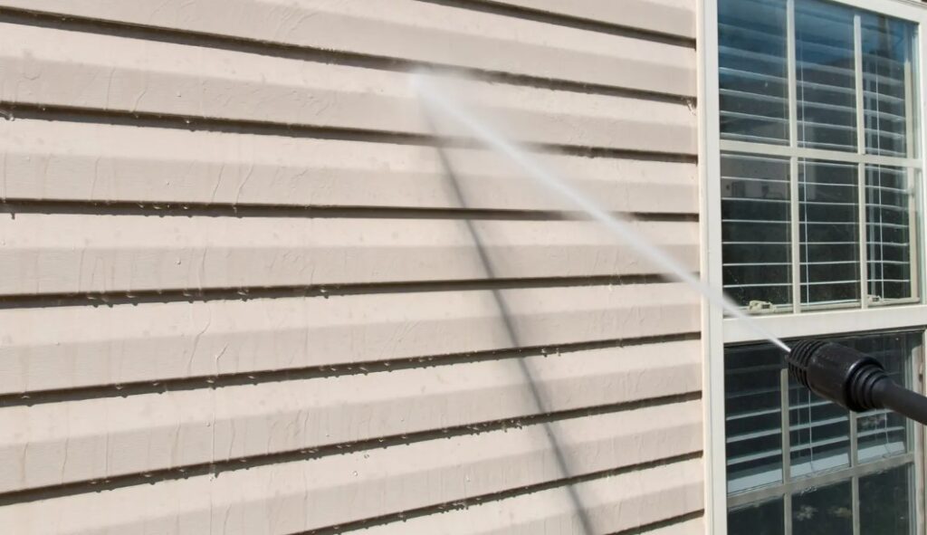 Key-Features-of-Ideal-Siding-for-Coastal-Areas